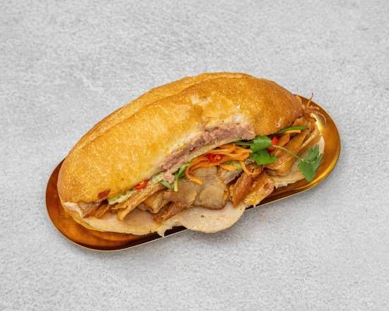 Traditional Bánh Mì (Bánh mì truyền thống)